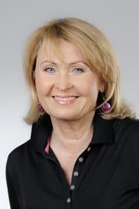 Hana Zaoralová in Drachensaat