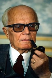 Sandro Pertini in L'addio a Enrico Berlinguer
