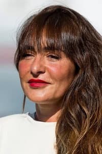 Candela Peña in Una pistola en cada mano