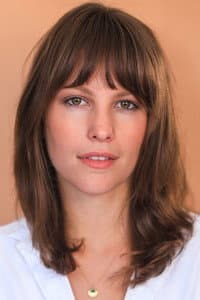 Jana Nawartschi in Clocking The T
