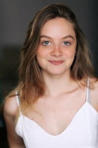 Lucy Ryan in La jeunesse refuse de dormir
