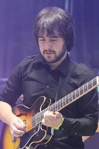 Alejandro Méndez in Lori Meyers - Directo En Madrid Wizink Center