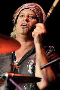 Bobby Blotzer in Ratt: Monsters of Rock 2013