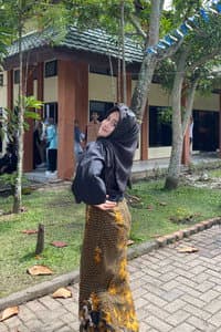 Nida Udhiyani in Pakai Ja
