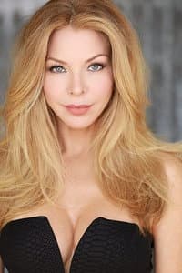 Jennifer Lyons in Return of the Killer Shrews