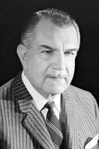 Miguel Ángel Ferriz Sr. in El niño y la niebla