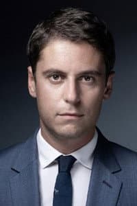 Gabriel Attal in Homos en politique, le dire ou pas ?