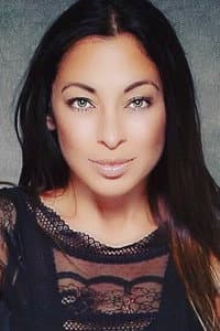 Jaqueline Menezes in Trabalho Sujo