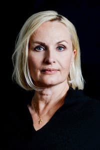 Sara Paavolainen in Musta jää