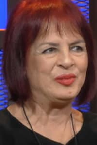 Jetmira Dusha in Tre vetë kapërcejnë malin