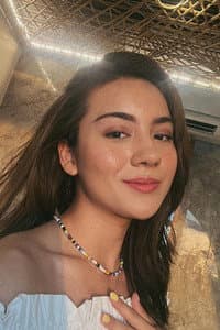 Ersya Aurelia in Ketok Mejik