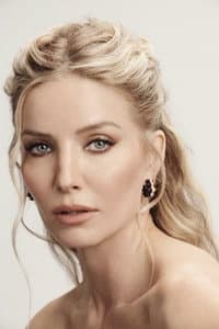 Annabelle Wallis in Mercy