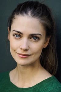 Laura Berlin in Smaragdgrün