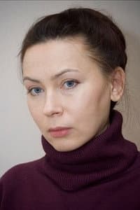 Olga Onishchenko in Сквозь черное стекло