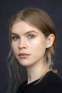 Eve Connolly in Meet Me by the Sea