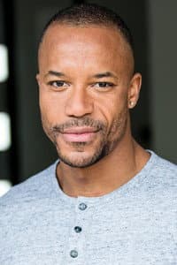 Thorian Jackson De Decker in Pin Pon