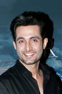 Aadil Khan in Shikara