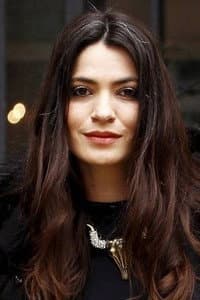 Maria Manoella in Espelho de Tarsila