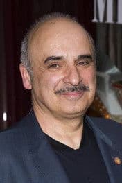 Peter Polycarpou in De-Lovely