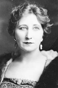 Vera Lewis in The Lady and the Lug