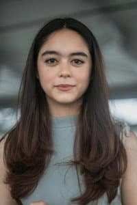 Yasamin Jasem in Rumah Dinas Bapak