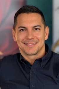 Mario Valentić in Male sretne pilule