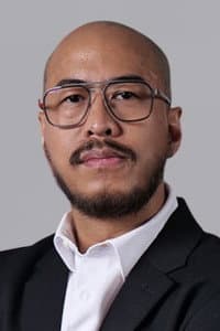 Pandji Pragiwaksono in Partikelir