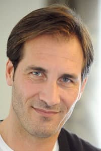 Maurizio Aiello in Barbara Wood - Sturmjahre