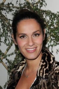 Elisa Tovati in Sexes très opposés