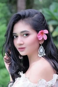 Firstriana Aldila in Panggonan Wingit