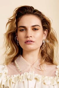 Lily James in The Dig