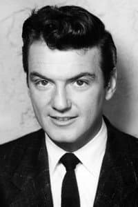 William Campbell in Man in the Vault