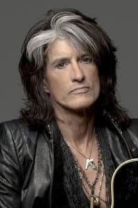 Joe Perry in Guns N' Roses - Live in Paris