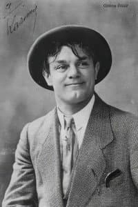 Lucien Bataille in La rue du pavé d'amour