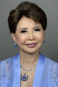 Roza Rymbaeva in Revue na zakázku