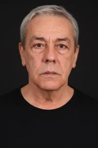 Münir Akça in Aylaklar