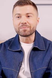Antoni Ruiz in Jade et Joy : les secrets des filles Hallyday