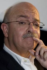 Andrés Bustamante in La Leyenda de la Nahuala