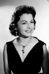 Mary López in Ultraje al amor