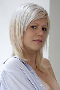 Denni in Sex & Sensuality