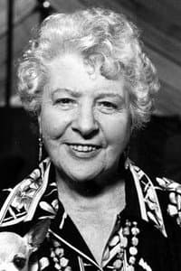 Irene Handl in A Weekend with Lulu