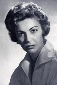 Anna Amendola in Sendas marcadas