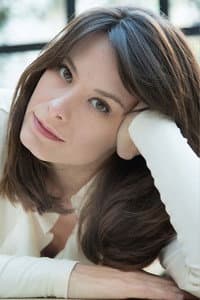 Julie Voisin in La femme d'un seul homme