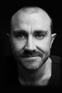 Josh McConville in Lone Wolf