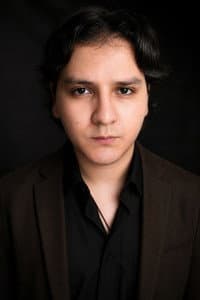 Luis Uriel Baca in Krampen