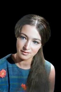 Monica Ghiuță in Ciocolată cu alune