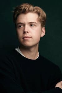 Evan Roe in Selah and the Spades