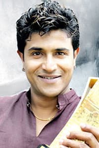 Shashi Tharan in Cahaya Muthusamy