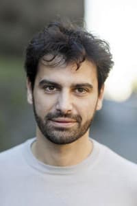 Dario Leone in L'impianto umano
