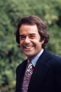 Laurence Luckinbill in Such Good Friends
